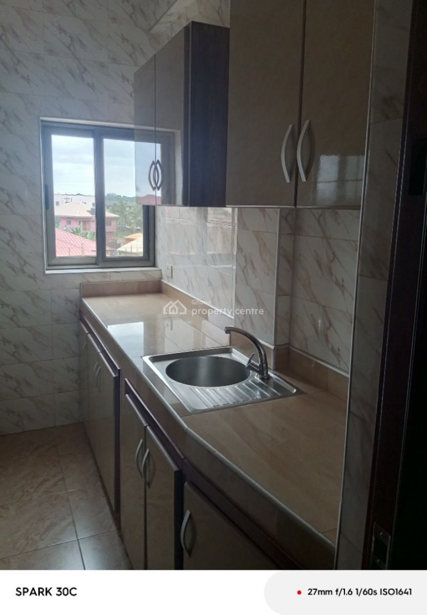 Executive Chamber and Hall S/c Apartment, Apraku, Ga East Municipal, Accra, Apartment for Rent