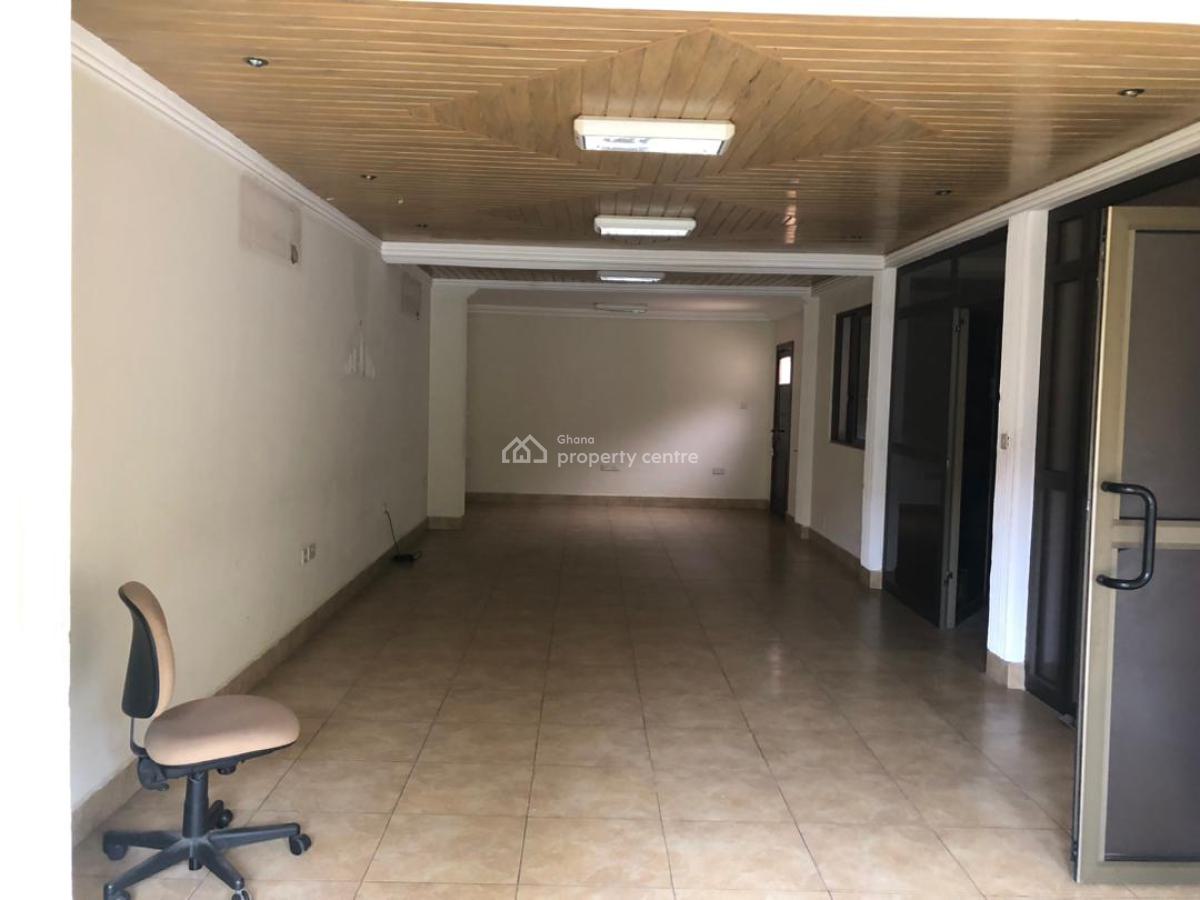15 Rooms Office Space Cantonment, Cantonments, Accra, House for Rent