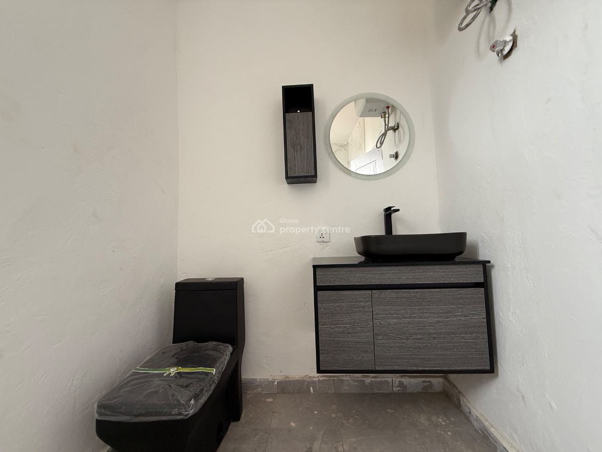 2 Bedroom Apartment with Gym, Mahama Road, East Airport, Airport Residential Area, Accra, Apartment for Sale