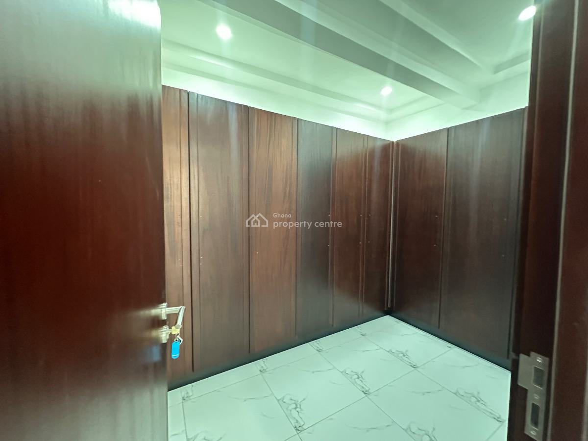Nice 4 Bedroom, a&c Mall, East Legon, Accra, Townhouse for Rent
