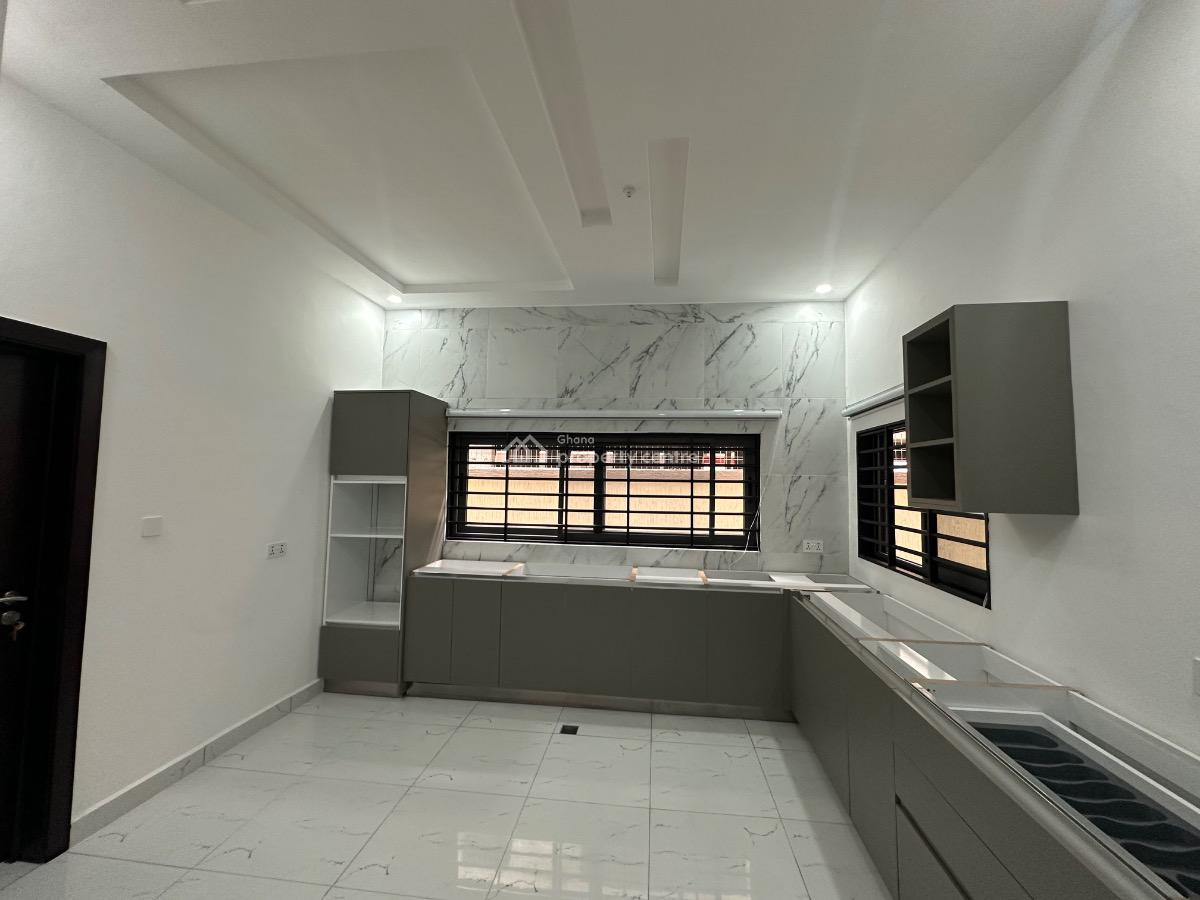 Plush 4 Bedroom, a&c Mall, East Legon, East Legon, Accra, Townhouse for Sale