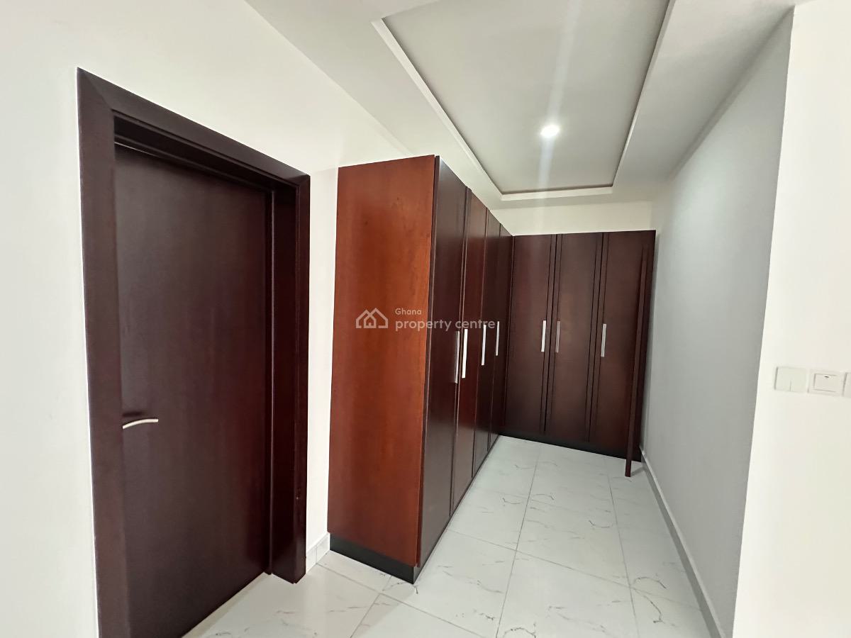 Plush 4 Bedroom, a&c Mall, East Legon, East Legon, Accra, Townhouse for Sale