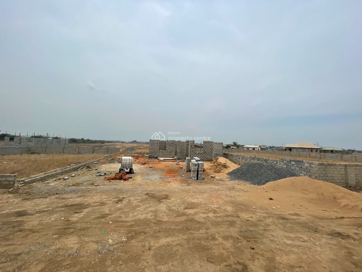 Act Now, Build Forever -- Cedar Court Is Ready, Tema Community 25, Community 25 Mall, Community 25, Tema, Accra, Mixed-use Land for Sale