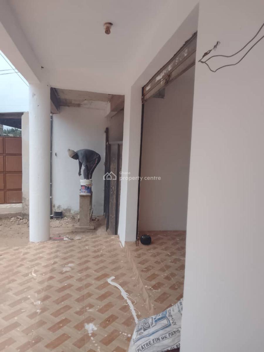 Commercia Property, Rasta Bushroad Police Statoin, Teshie-nungua Estates, Accra, Office Space for Rent