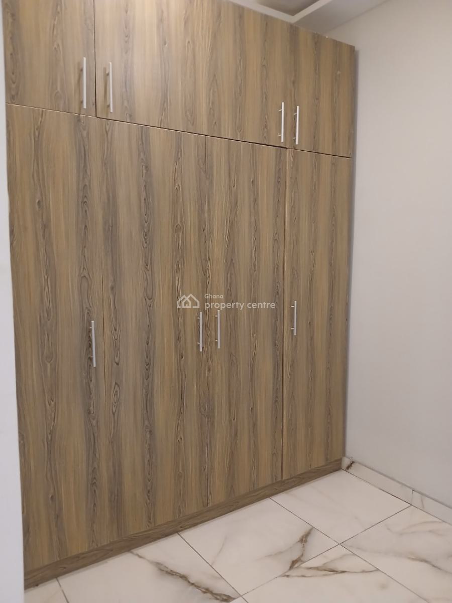 New Luxury 2 Bedrooms Apartment with Morden  Features, Golf City, Tema West Municipal District, Accra, Apartment for Rent