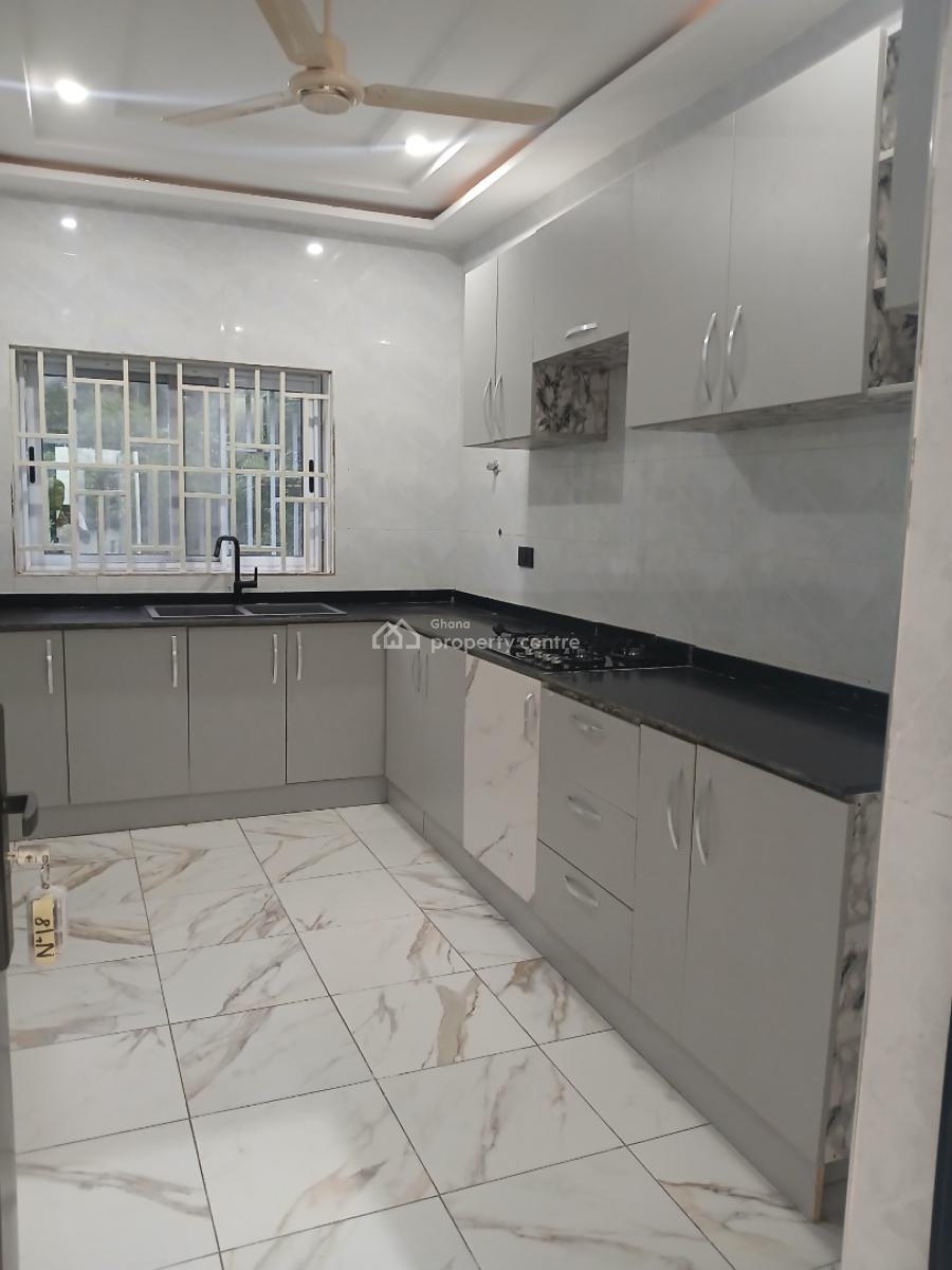 New Luxury 2 Bedrooms Apartment with Morden  Features, Golf City, Tema West Municipal District, Accra, Apartment for Rent
