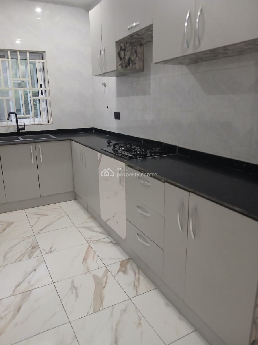 New Luxury 2 Bedrooms Apartment with Morden  Features, Golf City, Tema West Municipal District, Accra, Apartment for Rent