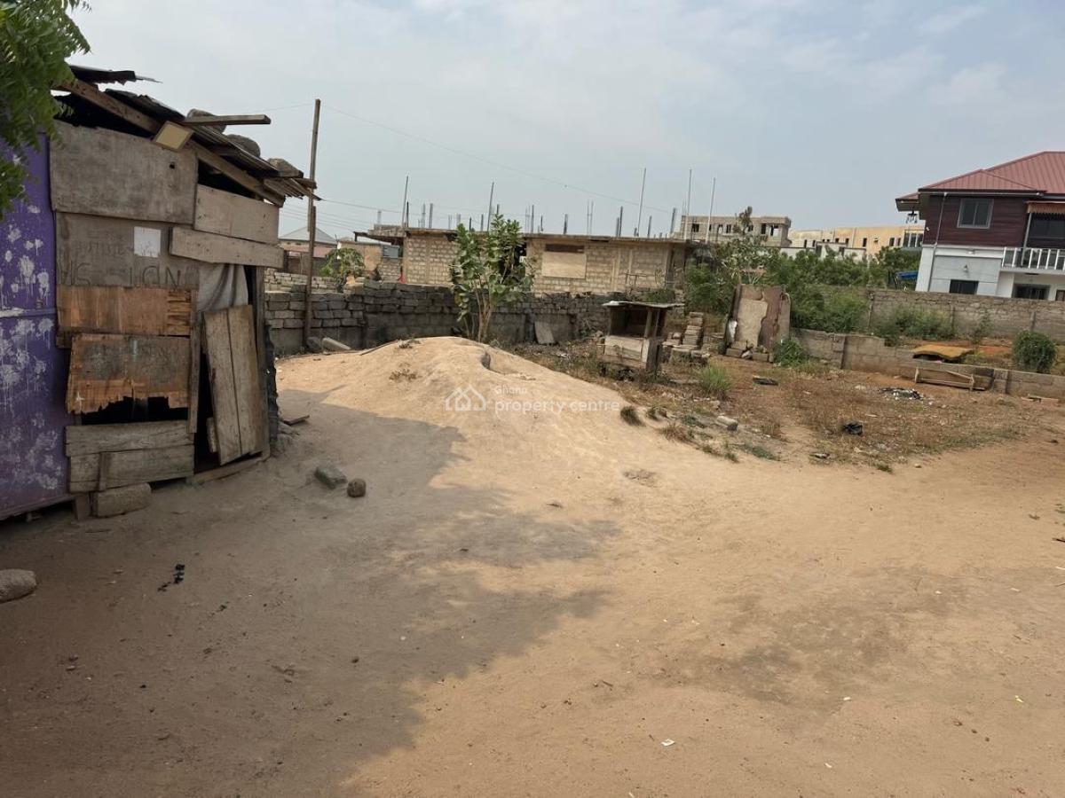 Half Plot of Land at Haatso, Atomic Roundabout, Ga East Municipal, Accra, Residential Land for Sale