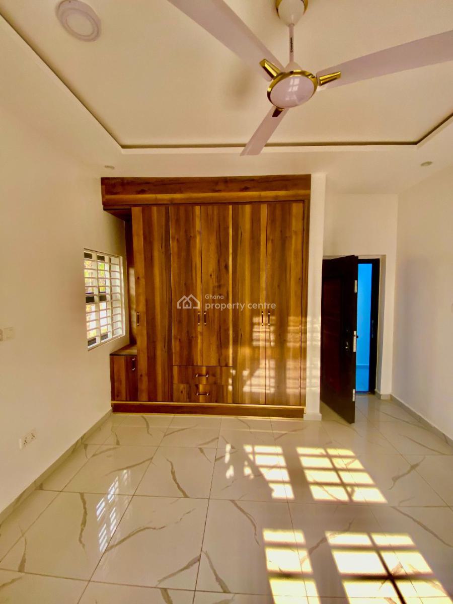 Hatso 4 Bedrooms House, Hatso, Ga South Municipal, Accra, House for Sale