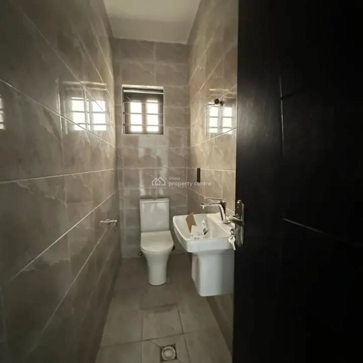 Executive 3 Bedroom, Ashaley Botwe, Adenta Municipal, Accra, House for Sale