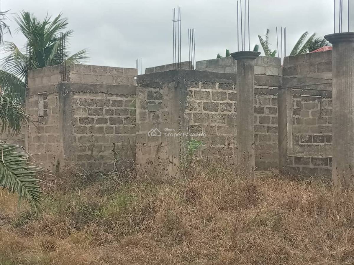 Unroofed 5 Master Brm House @ Tuba, Accra, Tuba School Junction, Accra Metropolitan, Accra, House for Sale
