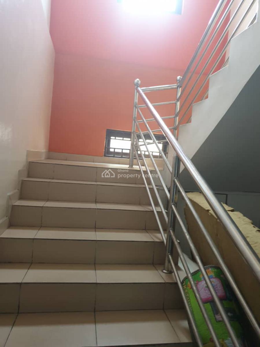 Commercial Titled 5brm Storey House @ Asylum Down, Accra, Trust Tower Area, Asylum Down, Accra, Semi-detached Bungalow for Sale