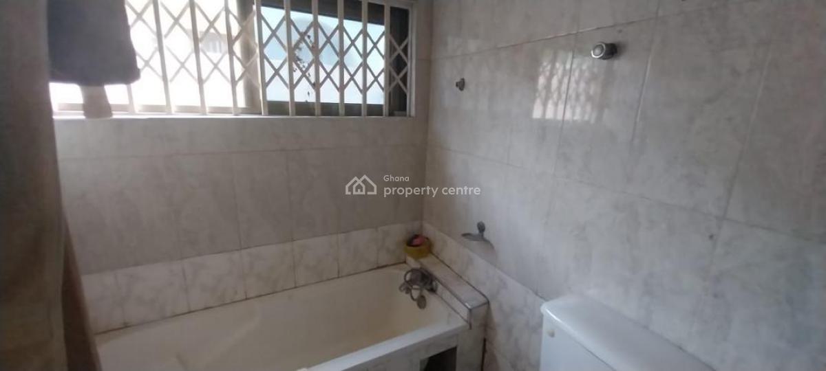 Titled 4brm House @ Taifa, Taifa Town Hostel, Accra Metropolitan, Accra, House for Sale