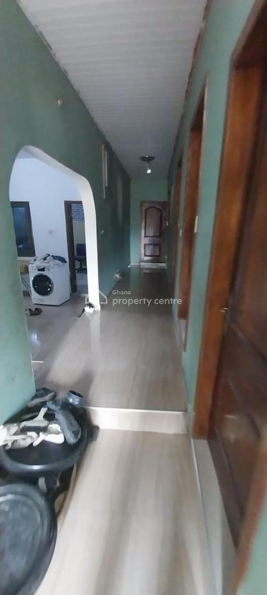 Titled 4brm House @ Taifa, Taifa Town Hostel, Accra Metropolitan, Accra, House for Sale