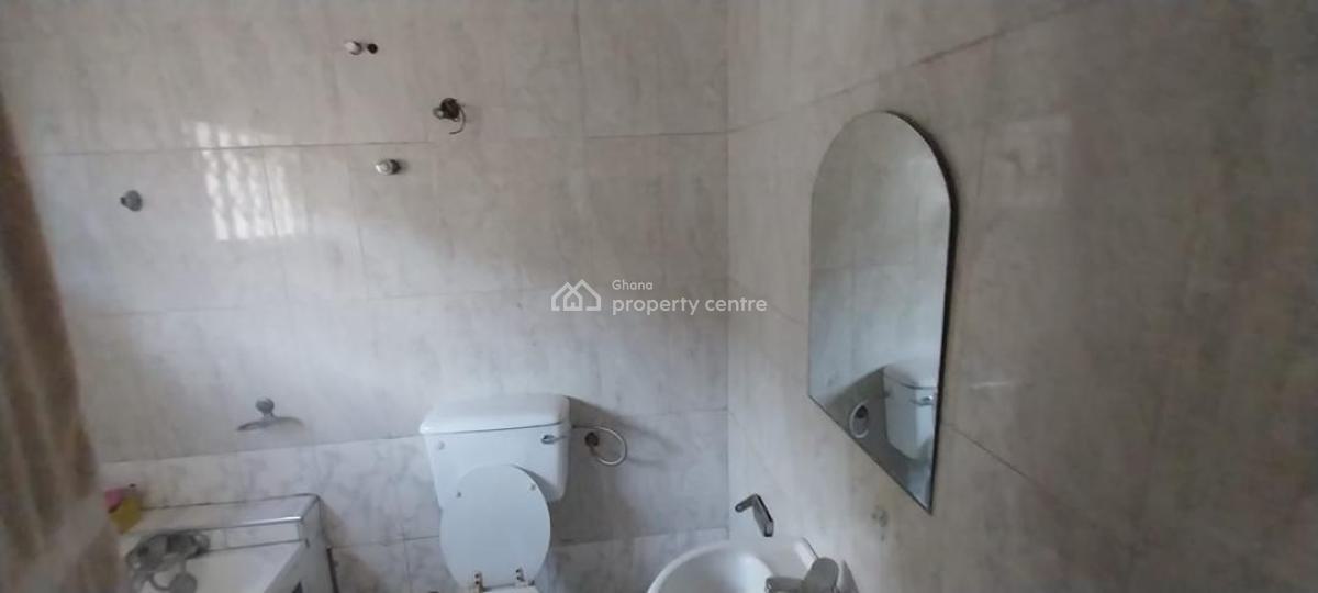 Titled 4brm House @ Taifa, Taifa Town Hostel, Accra Metropolitan, Accra, House for Sale