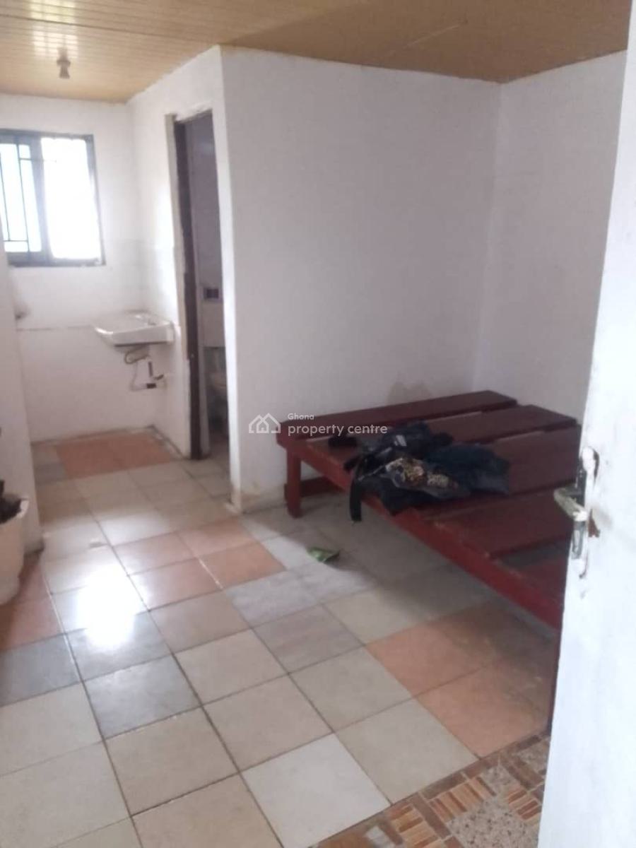 Chamber & Hall Self Contain @ North Kaneshie, North Kaneshie, North Kaneshie, Accra, House for Rent