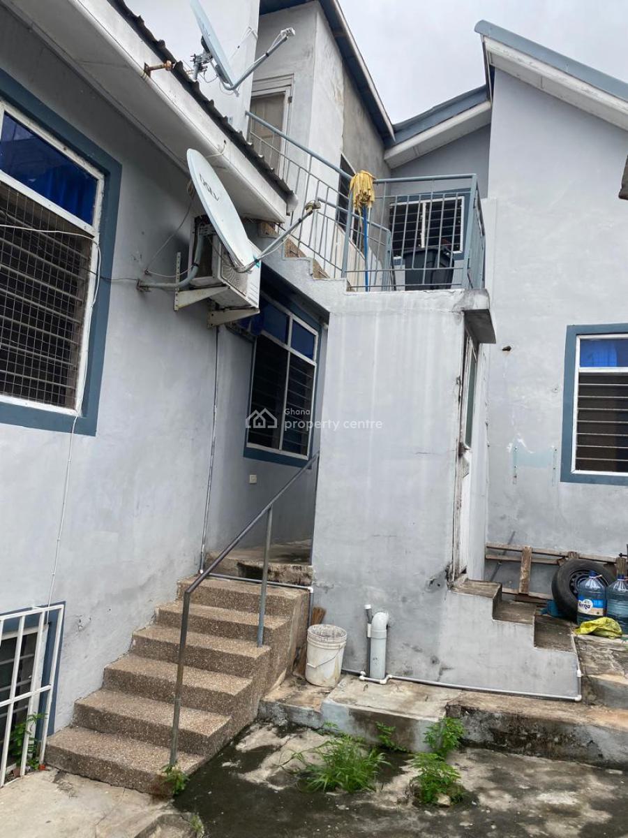 Executive 10 Bedroom, Dansoman, Accra, House for Sale