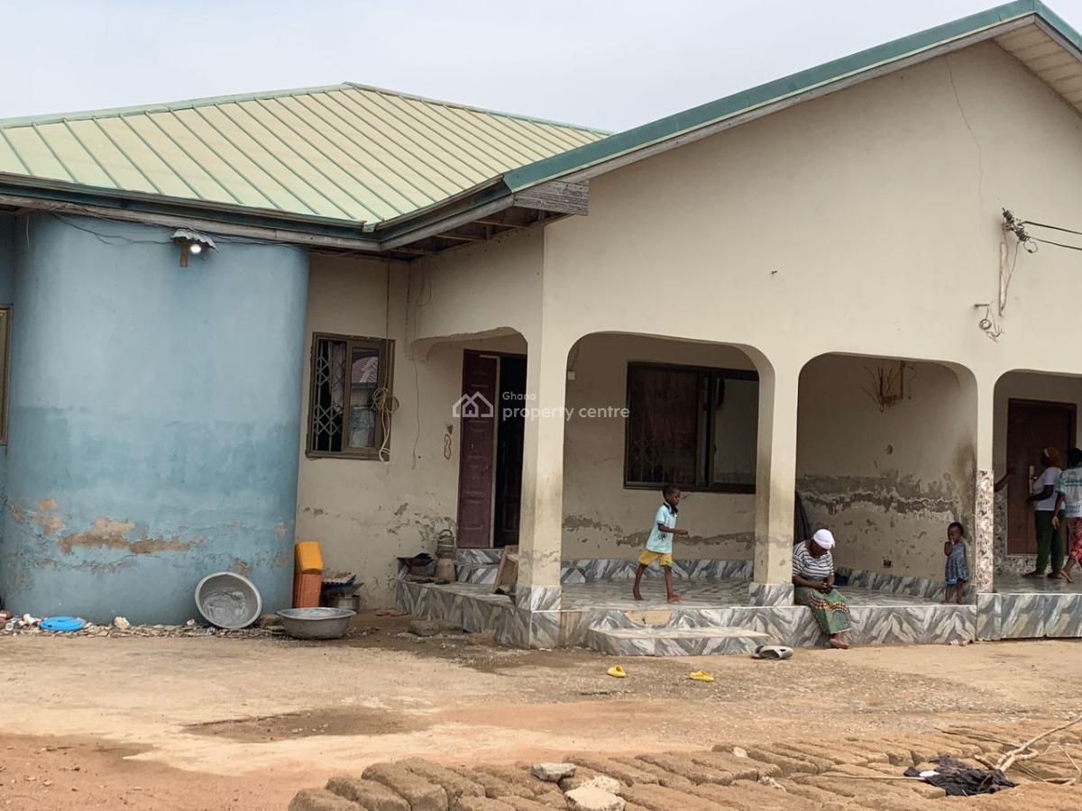 Auction 3brm + Warehouse on 2 Plots @ New Weija, Accra, New Weija, Choice, Ga South Municipal, Accra, House for Sale