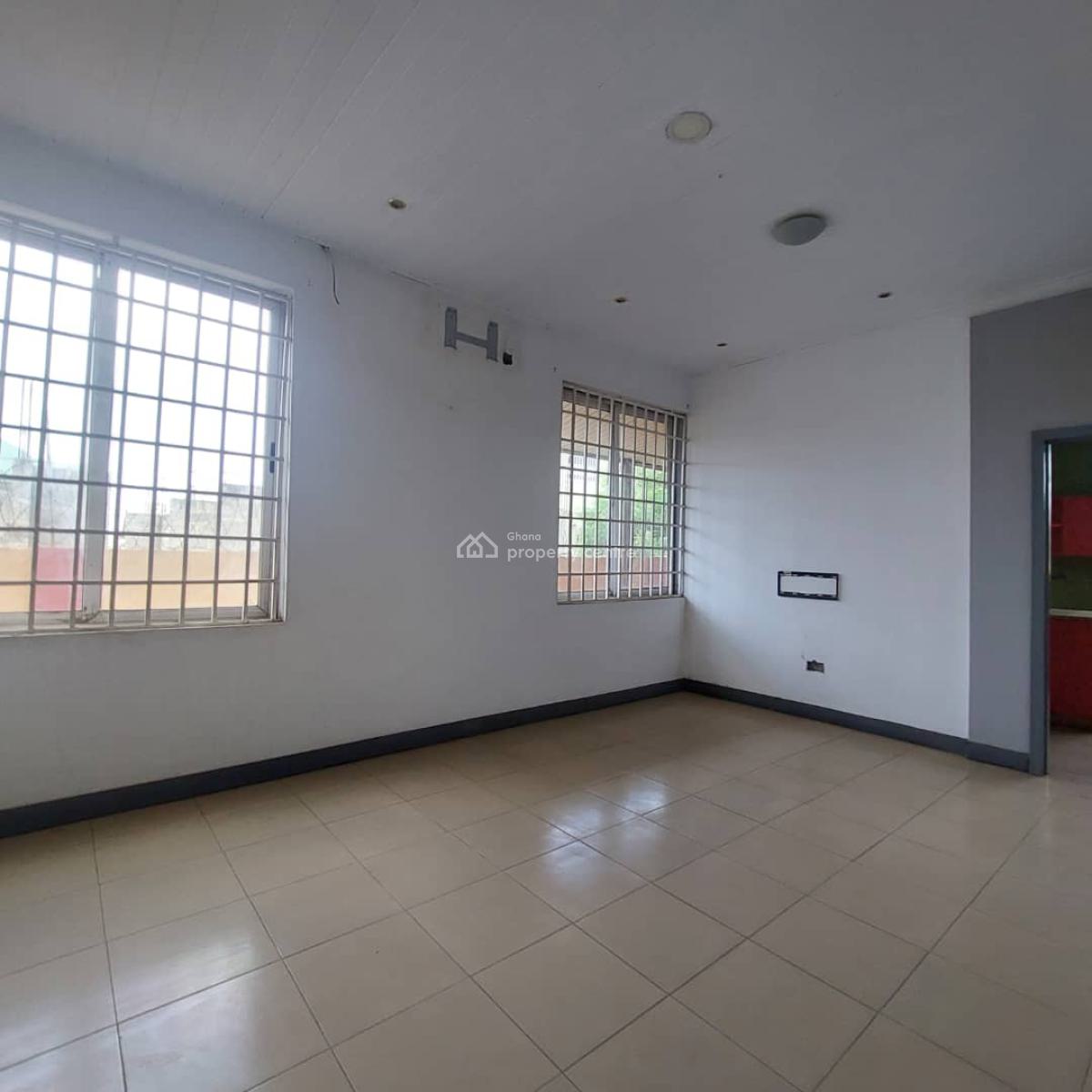 *7brm Storey with Guest Room & Staff Quarters & Swimming Pool @ Tema, Community 25, Tema, Accra, House for Sale