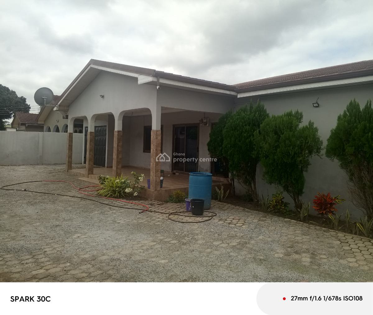 *registered 4brm on 2 & Half Plots @ North Legon, Haatso*, North Legon, Haatso, Ga East Municipal, Accra, Semi-detached Bungalow for Sale
