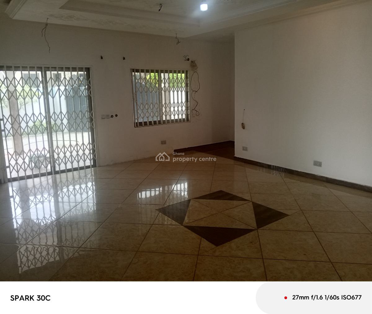 *registered 4brm on 2 & Half Plots @ North Legon, Haatso*, North Legon, Haatso, Ga East Municipal, Accra, Semi-detached Bungalow for Sale
