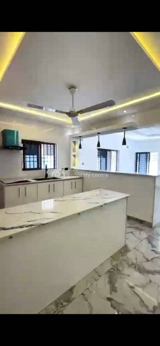 4 Master Bedroom House, Tipper Area, Oyarifa, La Nkwantanang Madina Municipal, Accra, House for Sale