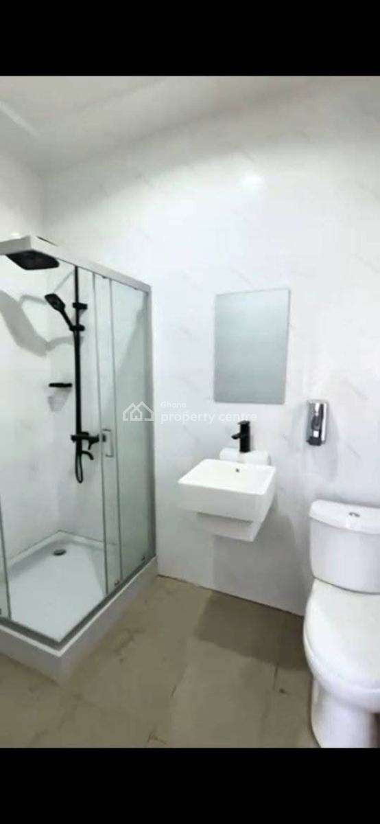 4 Master Bedroom House, Tipper Area, Oyarifa, La Nkwantanang Madina Municipal, Accra, House for Sale