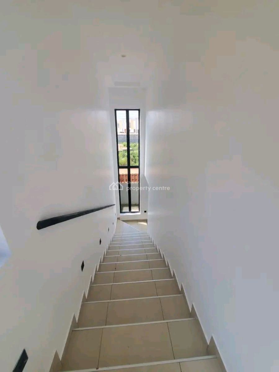 Executive 3bedroom Duplex House @ East Airport, East Airport, Airport Residential Area, Accra, House for Sale