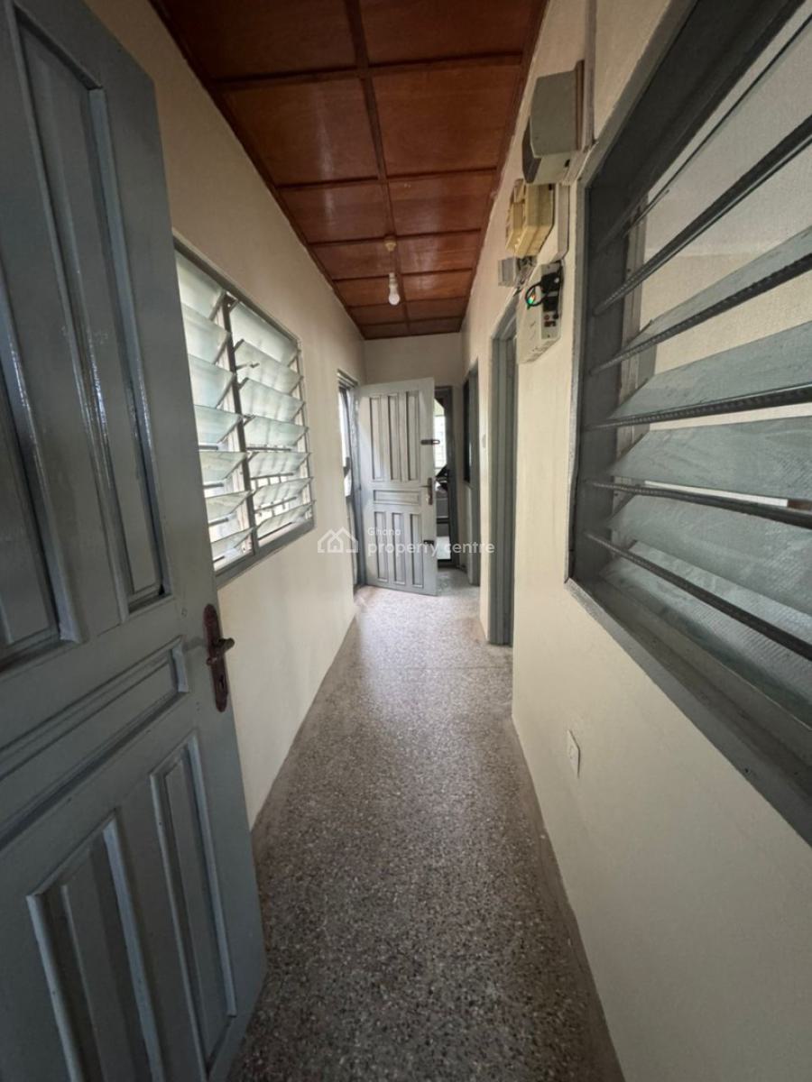 Renovated 2brm Apartment @ Lartebiokoshie, Accra.*, Radio Gold Area, Lartebiokorshie, Accra, House for Rent