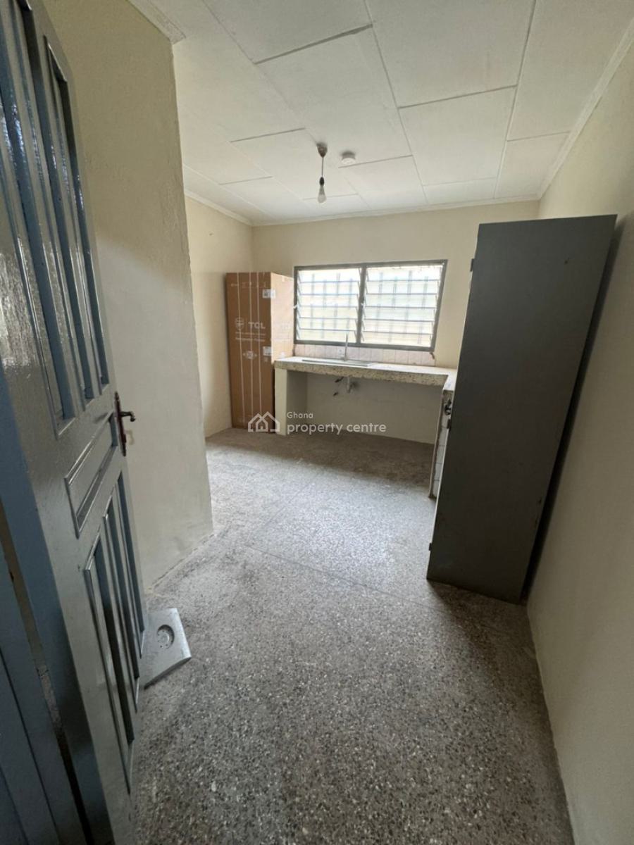 Renovated 2brm Apartment @ Lartebiokoshie, Accra.*, Radio Gold Area, Lartebiokorshie, Accra, House for Rent