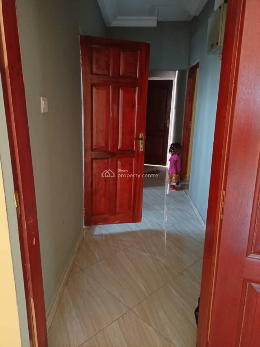 *2master Brm House on One & Half Plots  @ Kasoa.*, Nurses Quarter, Awutu-senya East, Central Region, House for Sale