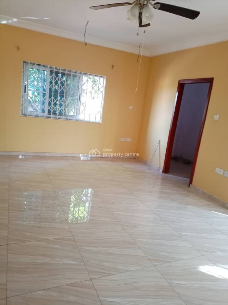 *2master Brm House on One & Half Plots  @ Kasoa.*, Nurses Quarter, Awutu-senya East, Central Region, House for Sale