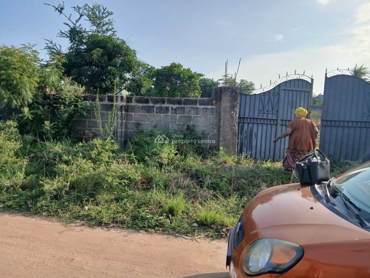 1 Plot Beach Land Located at Kokrobite Lambga, Kokrobite, Ga West Municipal, Accra, Mixed-use Land for Sale