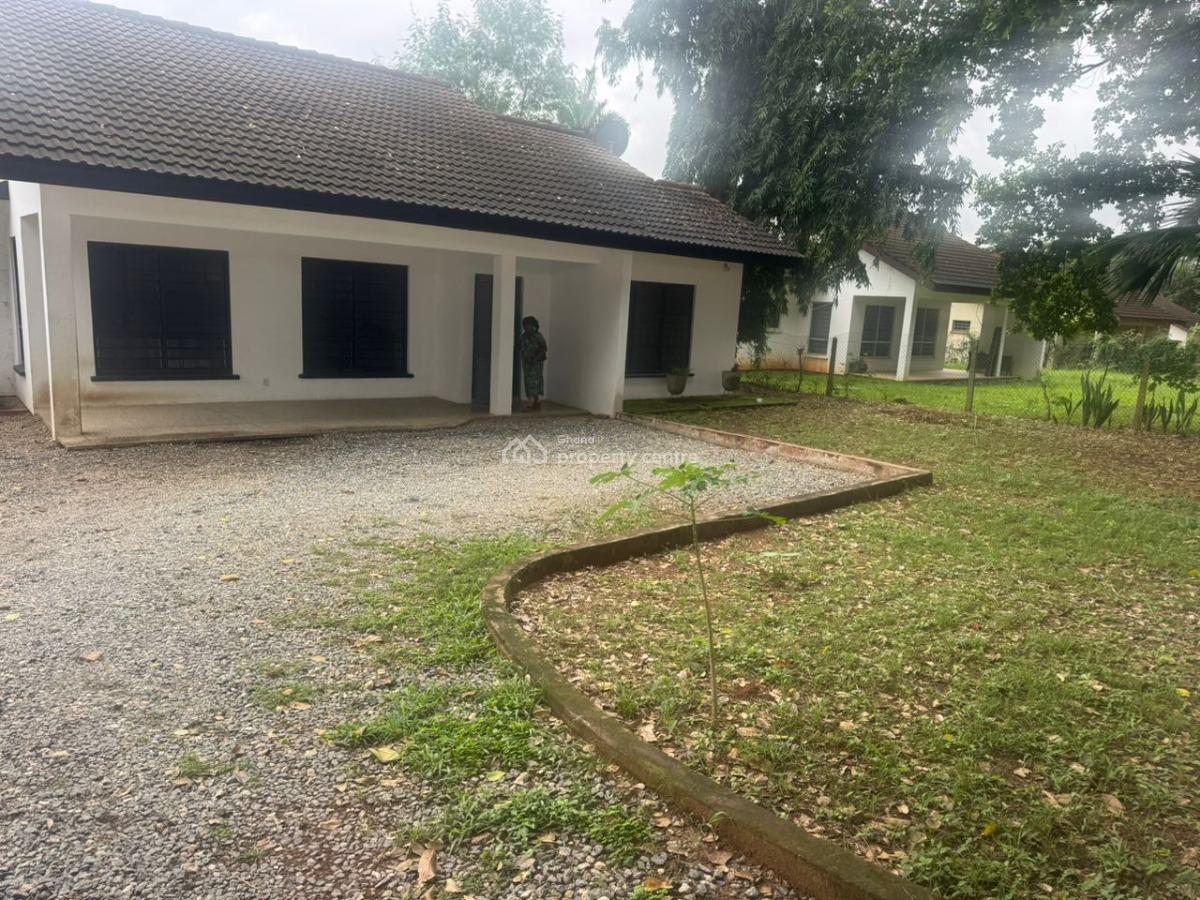 3 Bedroom with 2 Washrooms Self Compound, Acp, Pokuase (pokoasi), Ga West Municipal, Accra, House for Rent