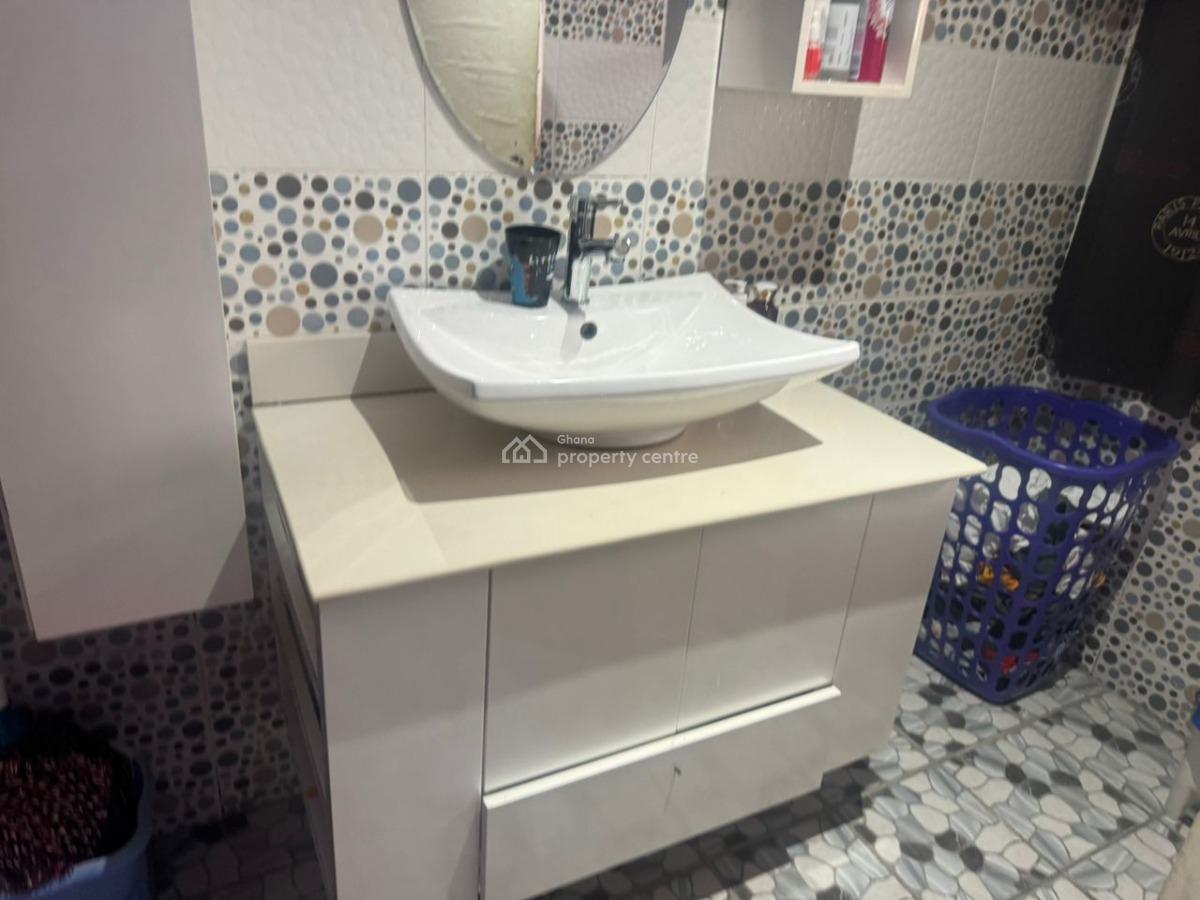 4 Bedroom Self Compound, Cfc Estate, Achimota, Accra, House for Rent