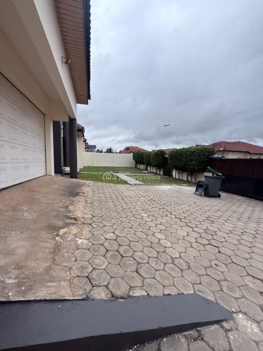 Executive 4 Bedroom, East Airport, Airport Residential Area, Accra, House for Rent