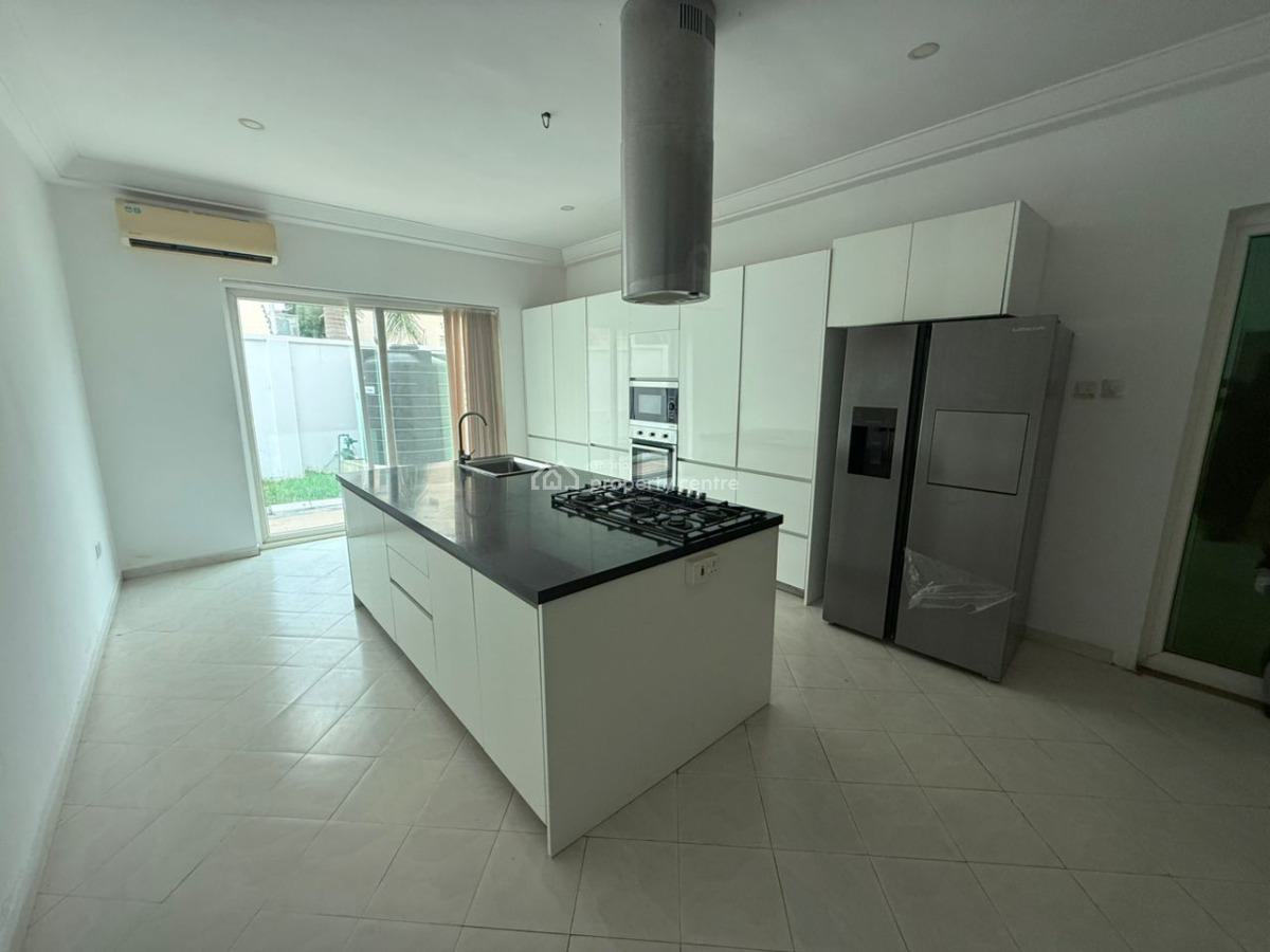 Executive 4 Bedroom, East Airport, Airport Residential Area, Accra, House for Rent