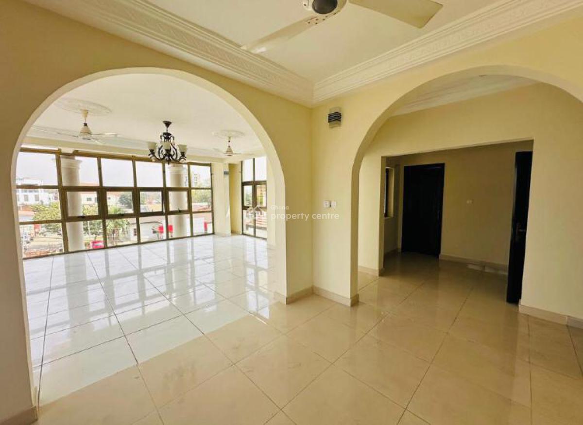 Executive 3-bedroom Apartment @ Dzorwulu, Dzorwulu, Accra, Apartment for Rent