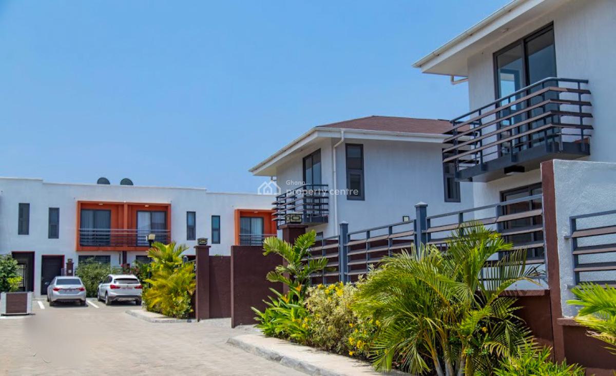 Terraced 2 Bedroom Townhouse in a Gated Community with Swimming Pool, Bush Road, Tse Addo, Accra, Terraced Duplex for Rent