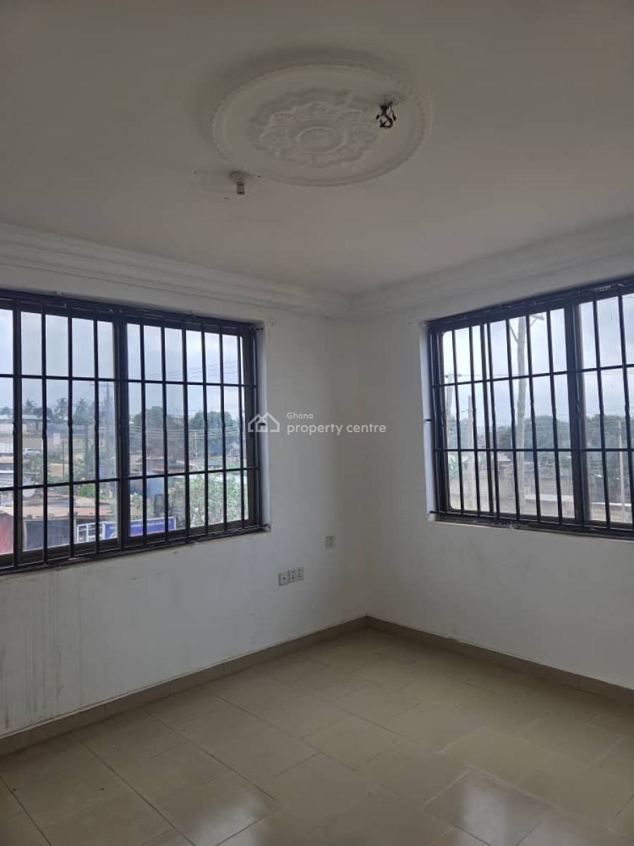 2 Bedrooms at Cfc Estate, Cfc Estate, Dome, Ga East Municipal, Accra, Apartment for Rent