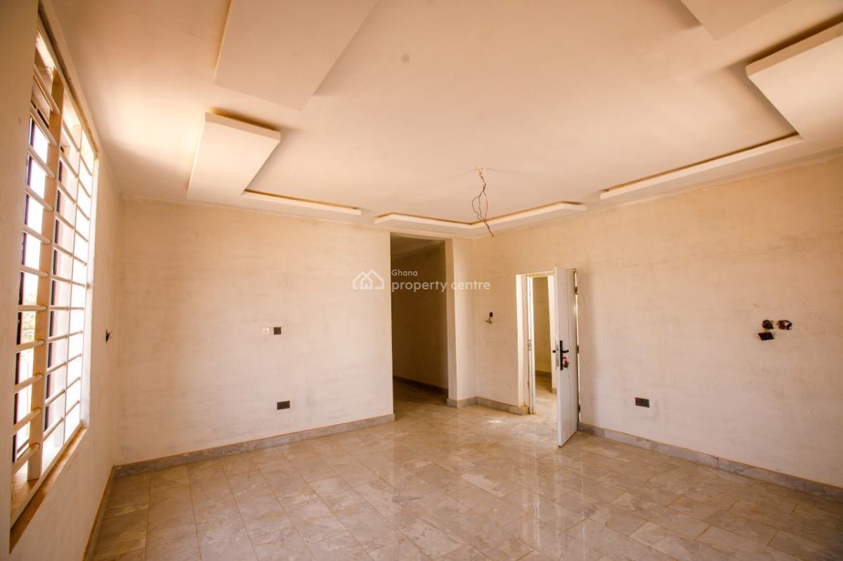 Newly Built 3 Bedroom House, Kumasi Airport Roundabout, Kumasi Metropolitan, Ashanti, Townhouse for Sale