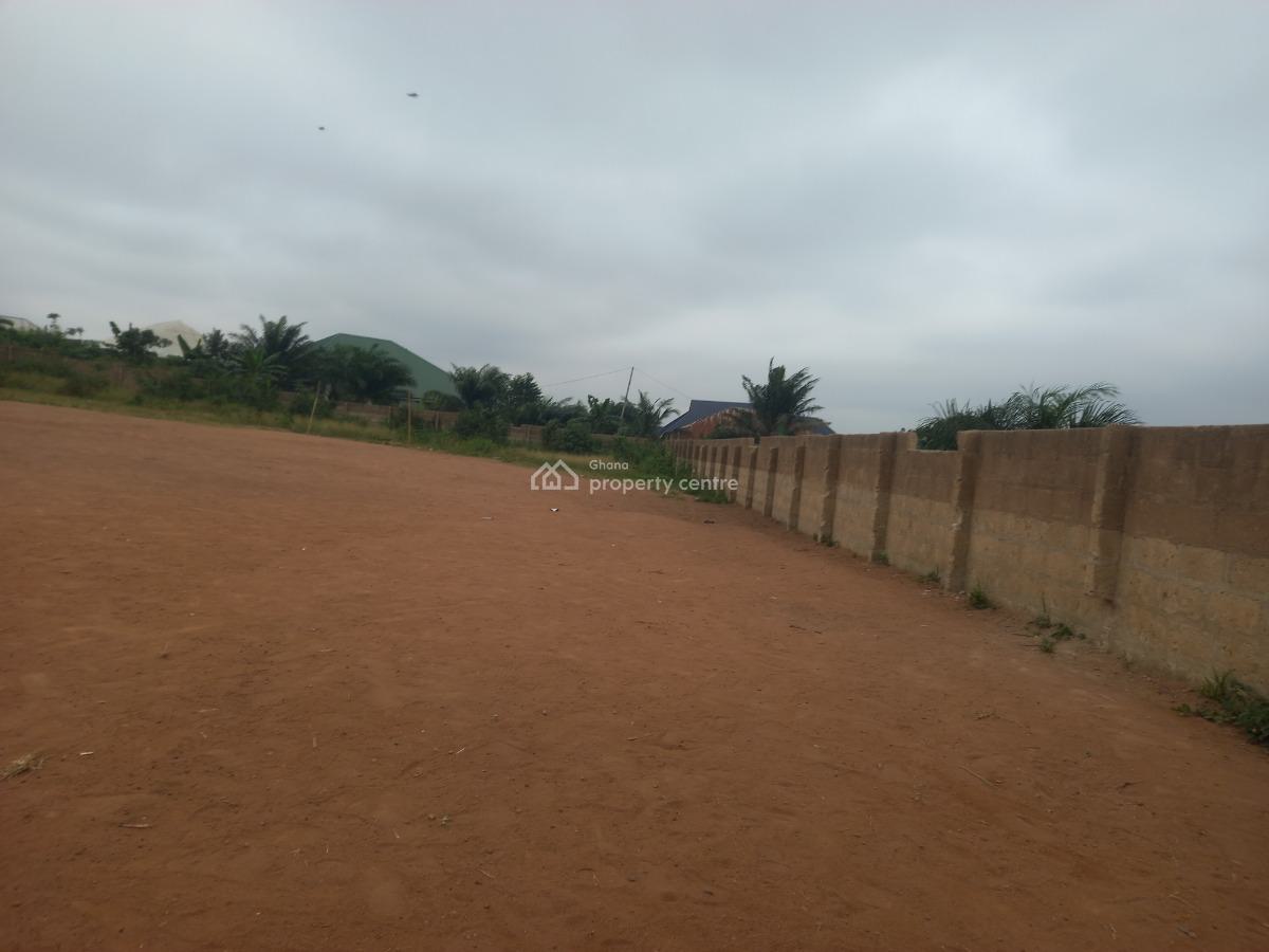 4 Plots ( 1 Acre Land)   Fence Walled., Kenyasi Bosore, Near Buokrom, Kumasi Metropolitan, Ashanti, Land for Sale