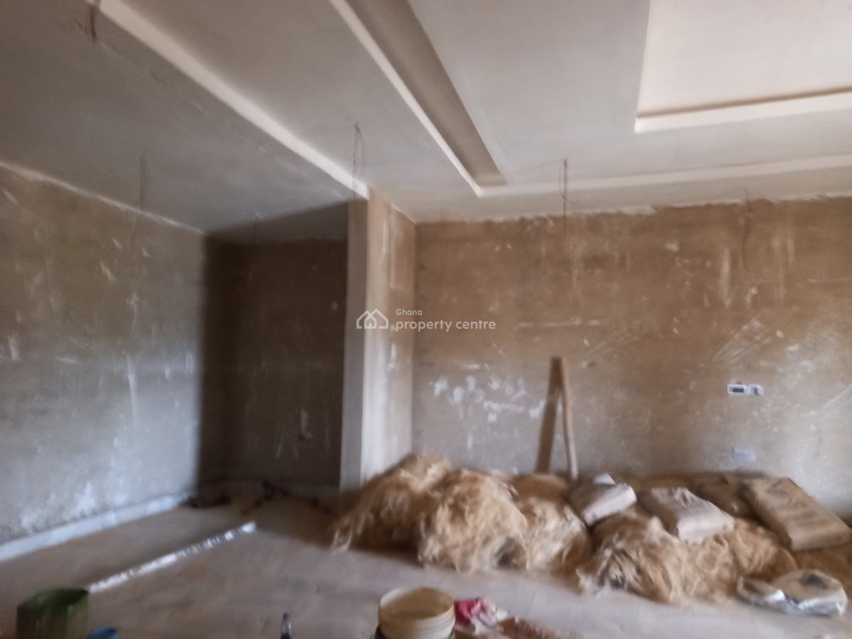 7  Bedrooms, Adesina, on Kenyasi Road., Kumasi Metropolitan, Ashanti, House for Sale