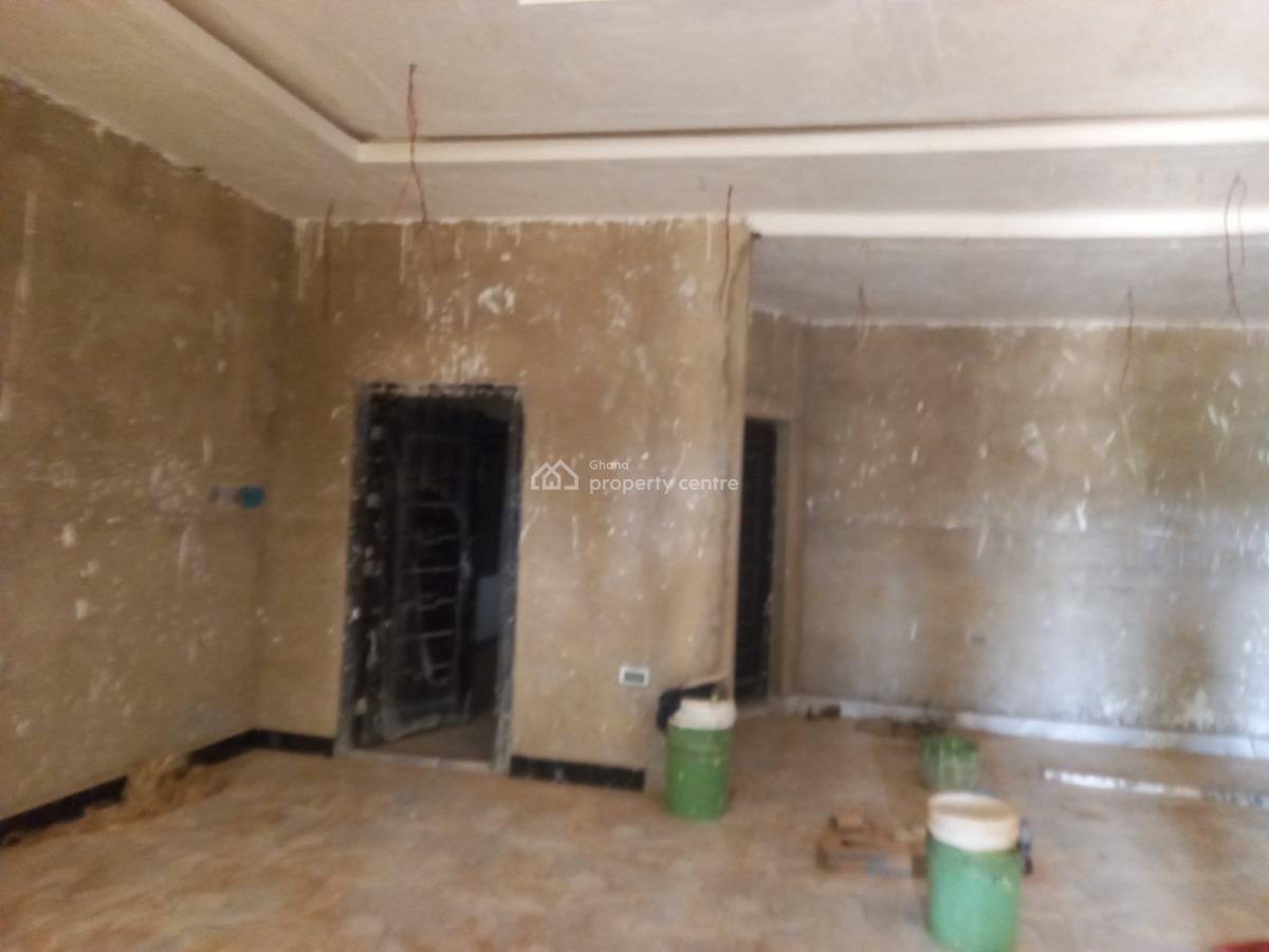 7  Bedrooms, Adesina, on Kenyasi Road., Kumasi Metropolitan, Ashanti, House for Sale