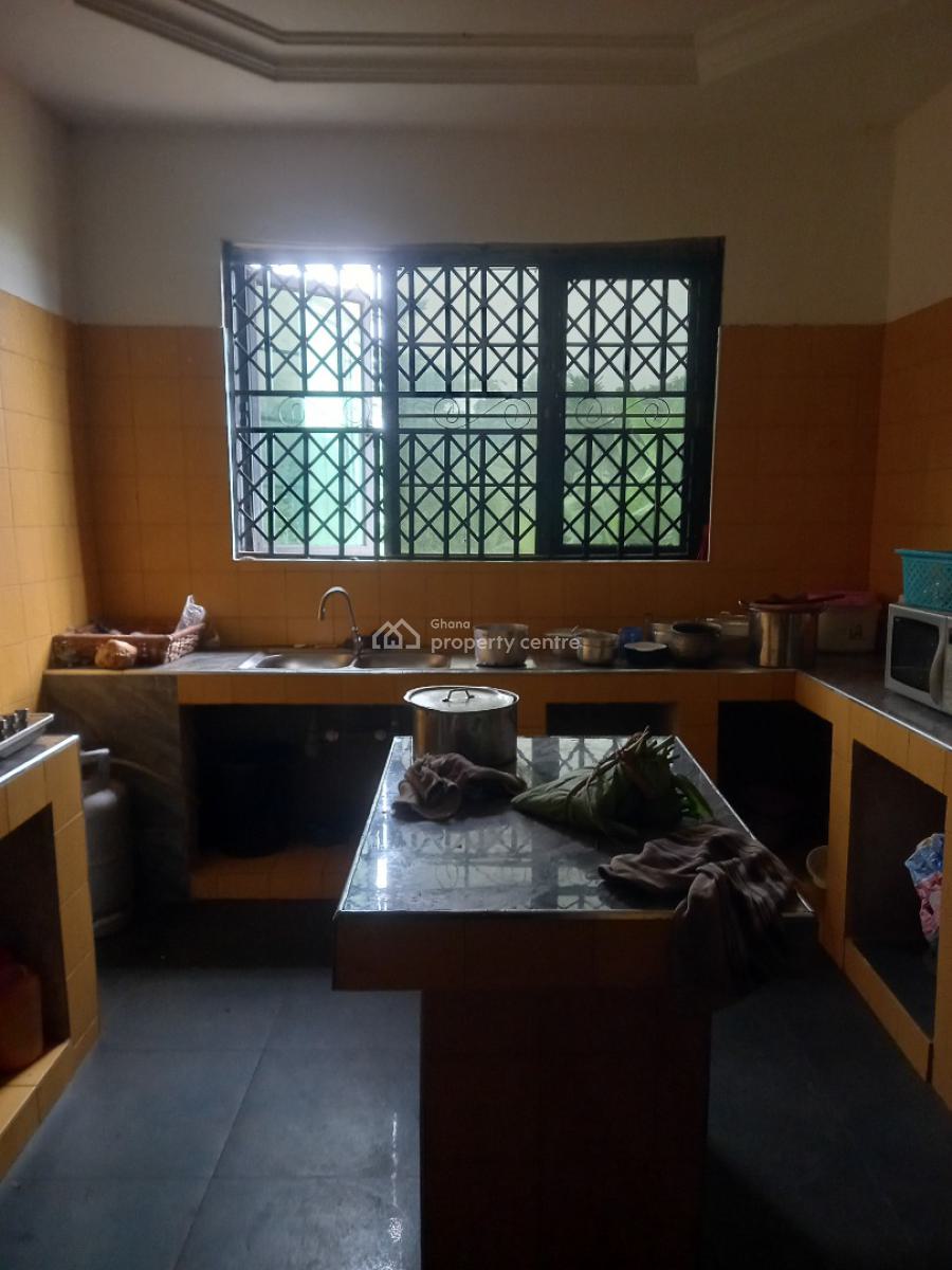 6 Bedrooms, Nyankyerenyase, Near Sofoline Tanoso., Kumasi Metropolitan, Ashanti, House for Sale