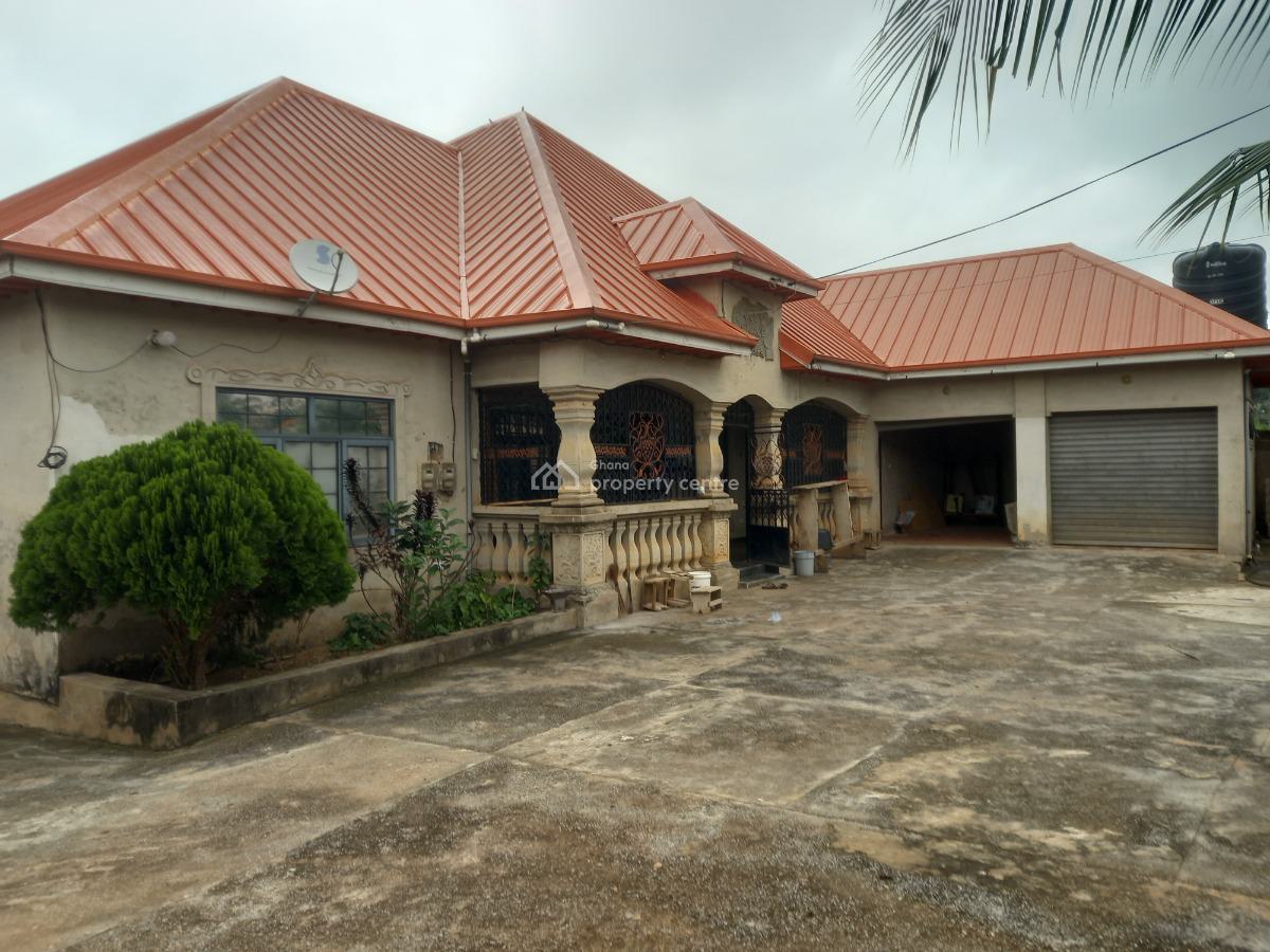 6 Bedrooms, Nyankyerenyase, Near Sofoline Tanoso., Kumasi Metropolitan, Ashanti, House for Sale