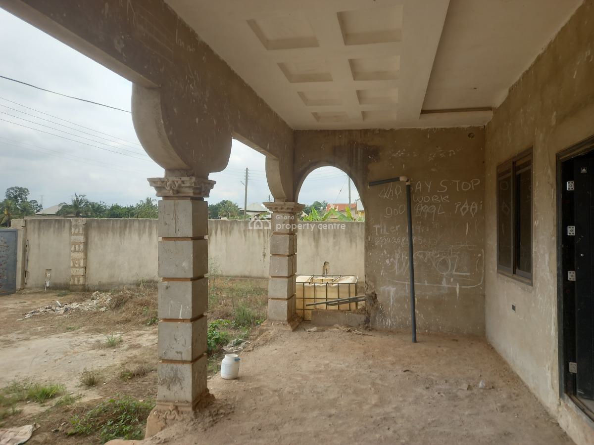 7 Bedrooms  ( 4th House Main Highway Road), Adesina, on Kenyasi Abrem Road., Kwabre, Ashanti, House for Sale