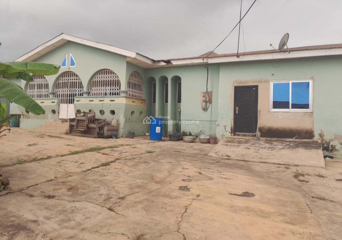 5 Bedrooms, Nyankyerenyase, Near Sofoline Tanoso., Kumasi Metropolitan, Ashanti, House for Sale