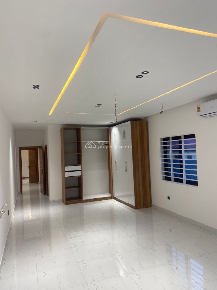 Oyarifa 3 Bdrms with Boys Quarters, Oyarifa, Oyarifa, La Nkwantanang Madina Municipal, Accra, House for Sale