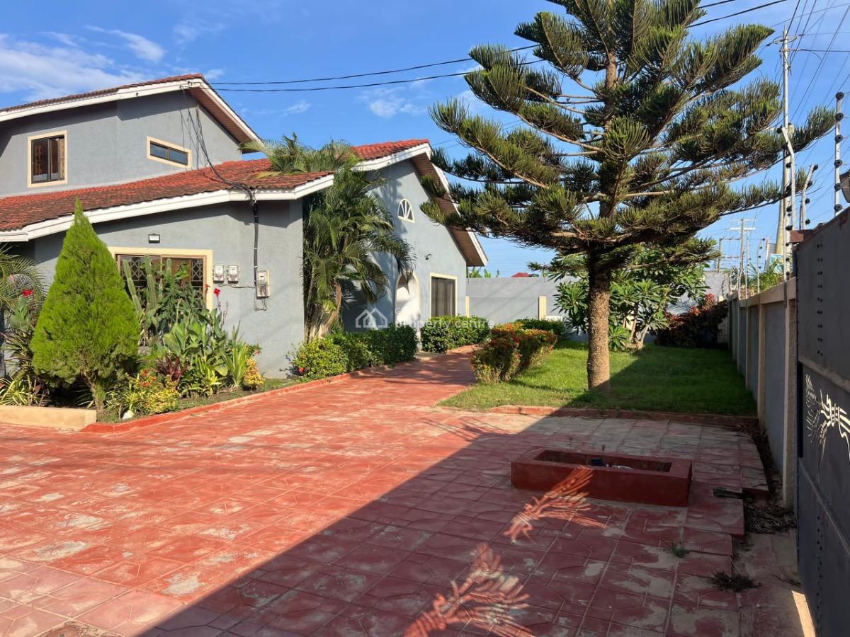 Weija Choice 8 Bdrms with Boys Quarters, Choice, Weija, Ga South Municipal, Accra, House for Sale